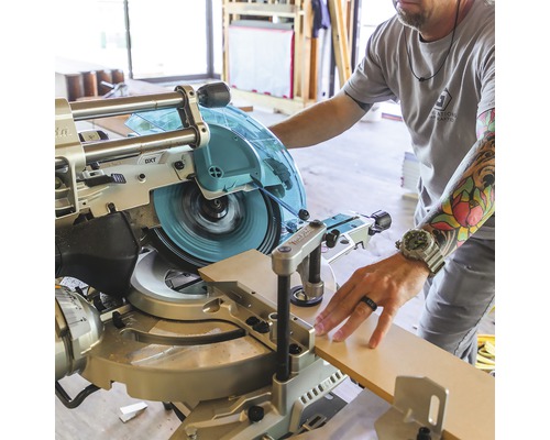 Akku-Kapp-Gehrungssäge Makita DLS211ZU 2x18 V, ohne Akku und Ladegerät inkl. Sägeblatt Ø305x30mm