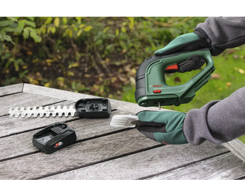 Akku-Grasschere/Strauchschere BOSCH AdvancedShear inkl. Akku 18 V, 2 Ah und Ladegerät